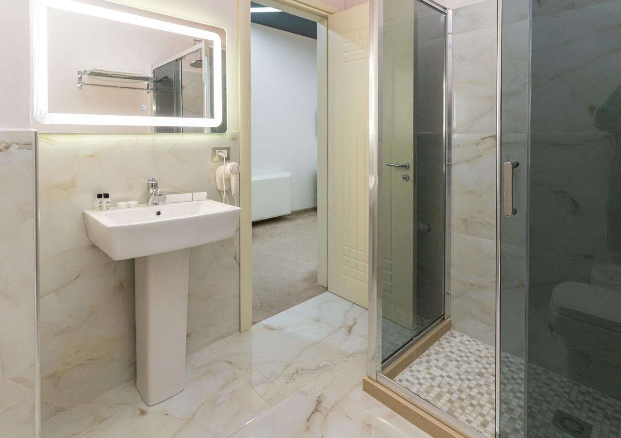 Alko Hotel Shkodër 외부 사진